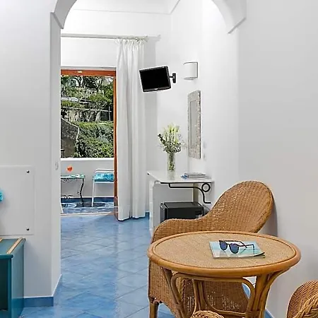 Vittoria 3* Positano