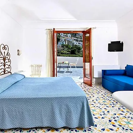 Vittoria 3* Positano