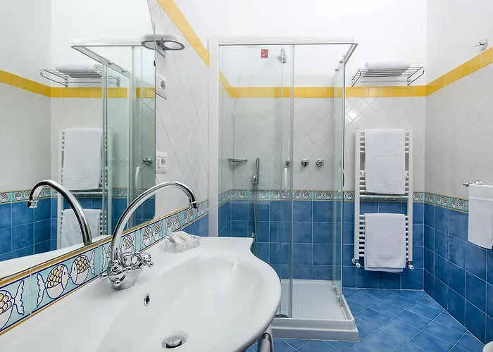 비토리아 3* 포지타노