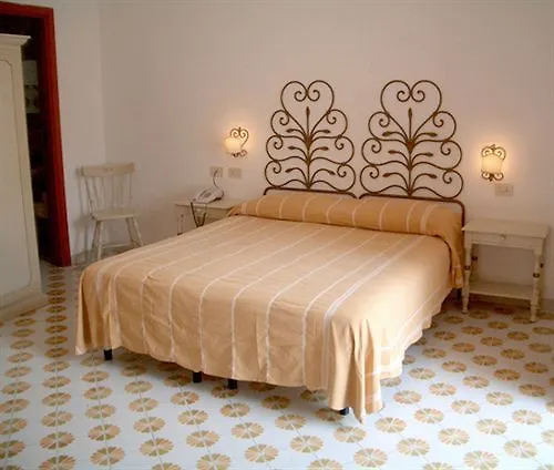 Hotel Vittoria 3*