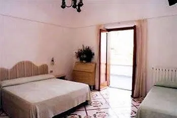 Vittoria Otel Positano